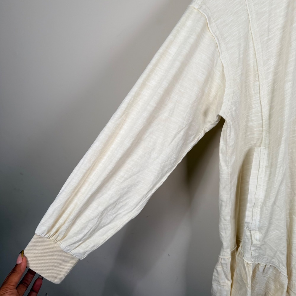 TALULAH Cream Button-Front Ruffle Hem Tunic - Picture 6 of 10